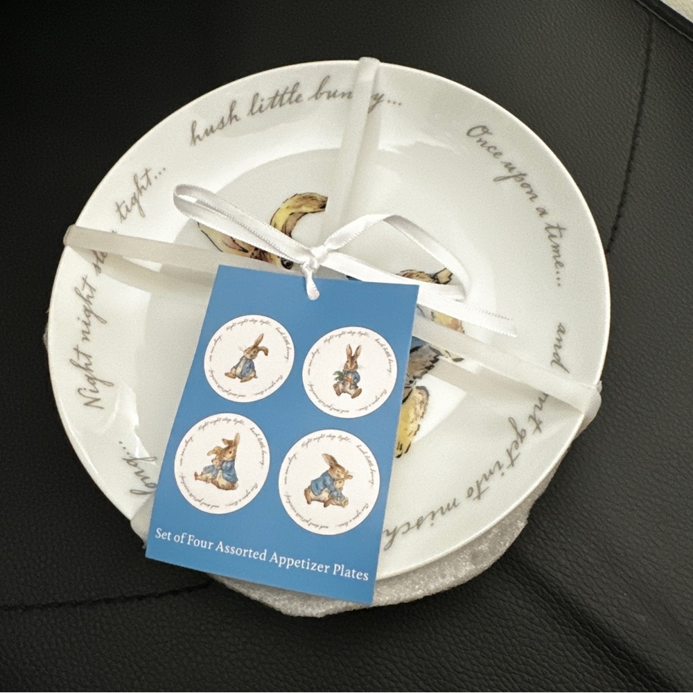 NEW BEATRIX POTTER The World of Peter Rabbit Appetizer Plates (SET of 4 )